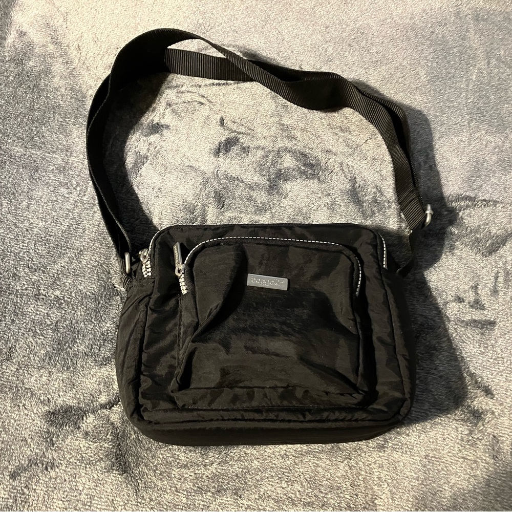 Versatile black bag